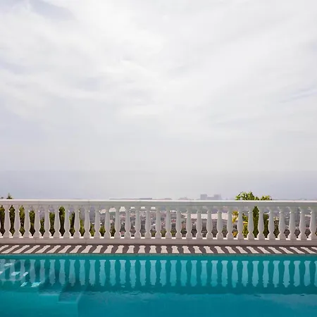 Sara En Las Moraditas Villa *